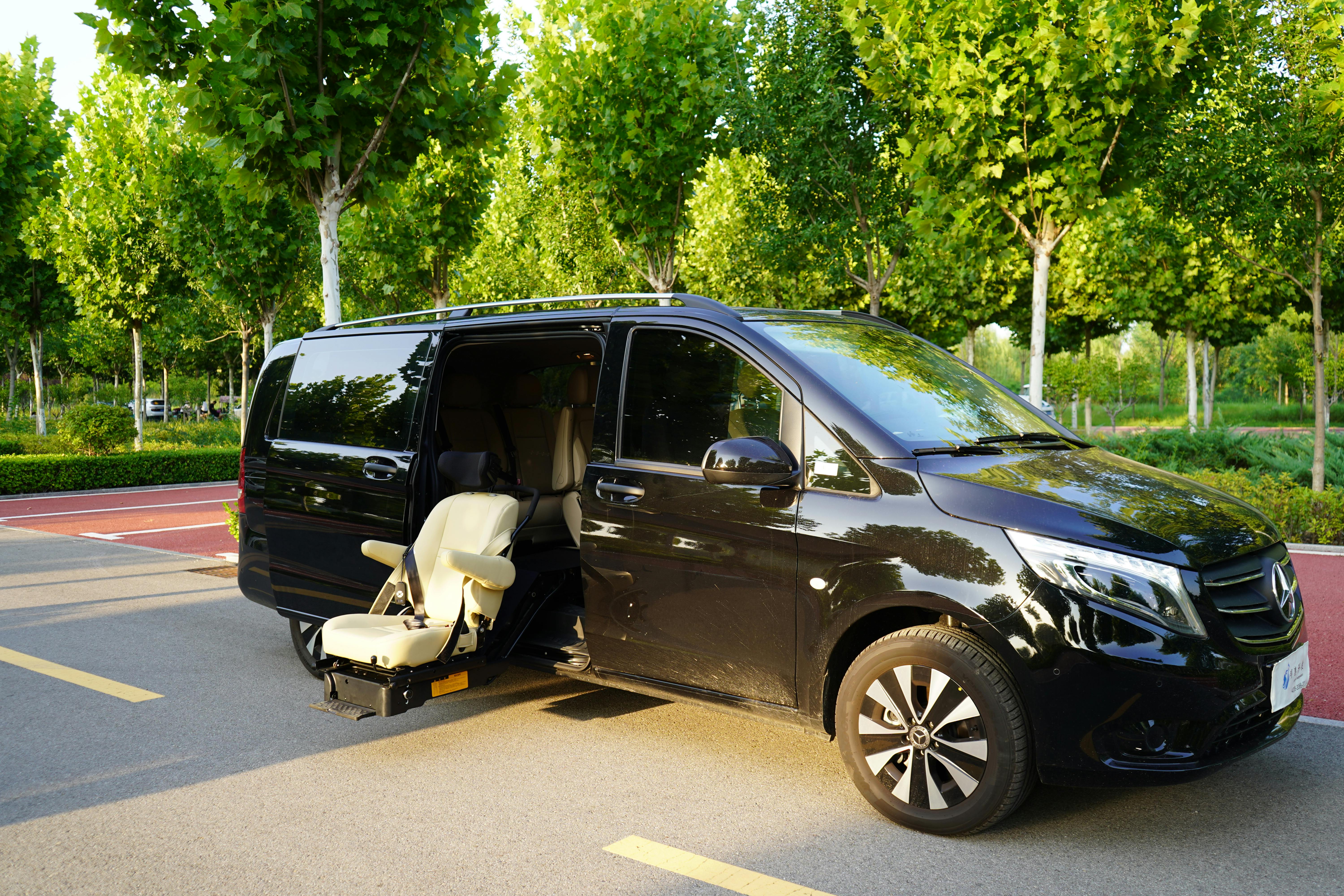 Van de Luxe